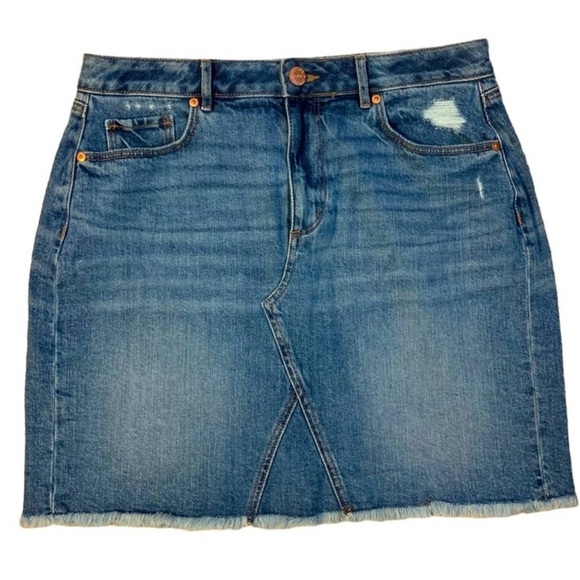 Loft Tribal Blue Jean Denim Frayed Hem Mini Skirt. Women’s 4 - Picture 8 of 8